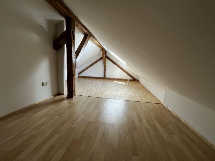4 Zimmer Wohntraum in Kelheim Innenstadt – Spitzboden