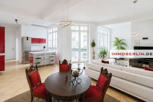 IMMOBERLIN.DE - Appartement ancien exquis avec balcon, ambiance loft & ascenseur au bord de la Sprée