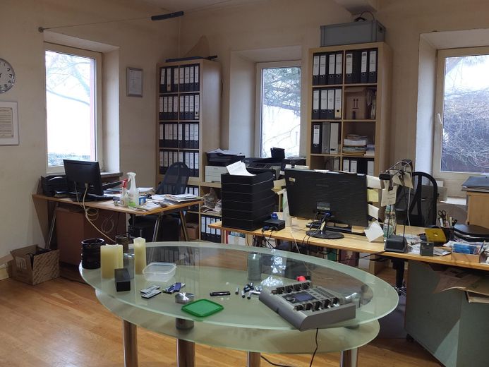 Büro, EG