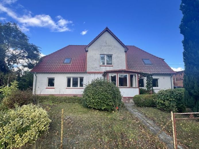 Historischer Bauernhof auf ca. 3.147 m² Land + große Scheune + alte Schmiede und viel Raum für Ideen – Foto 1