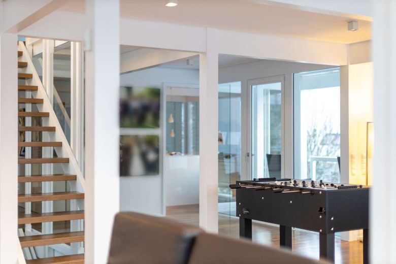 Hochwertige Design-Villa am Ortsrand – Wohnbereich