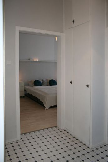 Charmante Altbauwohnung mit Balkon und Garten Nähe Kurpark Stuttgart Bad Cannstatt – फोटो 24