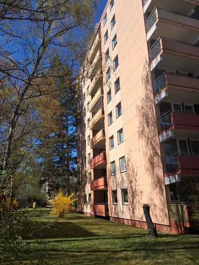 Erstbezug nach Renovierung: Vollmöblierte 1 Zimmer Wohnung - Erlangen Paul-Gossen-Str. – Seitenfassade