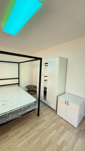 Beautiful 1-Room Apartment with Balcony and Parking Space, Furnished, for Rent in Lengfeld near the University Hospital – Photo 9