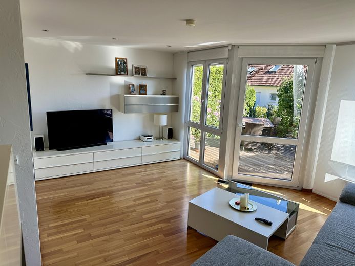 Geräumiges Reihenendhaus in Waldenbuch – EG Wohnzimmer