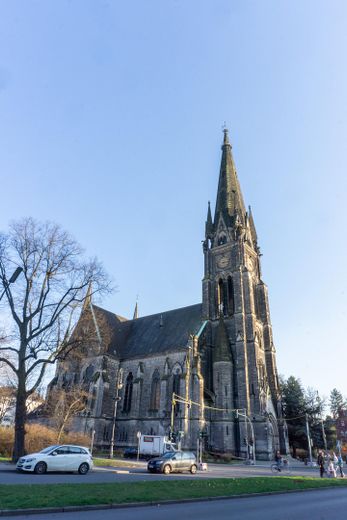 Ruhige Zweizimmerwohnung in beliebter Gegend in Berlin Kreuzberg – Umgebung
