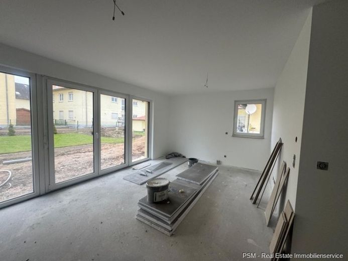 10394 - New-build condominiums 3 rooms ground floor + 3 room penthouse with parking spaces in Hattersheim – Photo 1