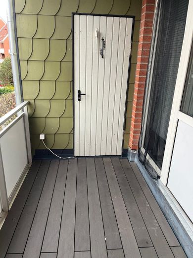 Balkon/ Eingang z. Abstellraum