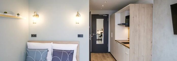 The BASE BALCONY – 70c290f5-ee51-4b1d-b175-cff83…