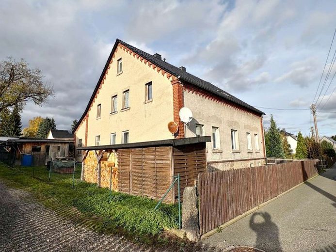 *** Ruhige Traumlage in Hundshübel: Einfamilienhaus mit Charme und Potenzial *** – Foto 1