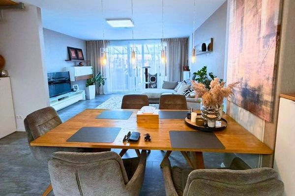 **Casa adosada exclusiva en la mejor ubicación de Herrnsheim – Amplio ambiente residencial y A+**