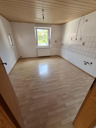 Attractive semi-detached house with two residential units and a large garden – OG Wohnküche