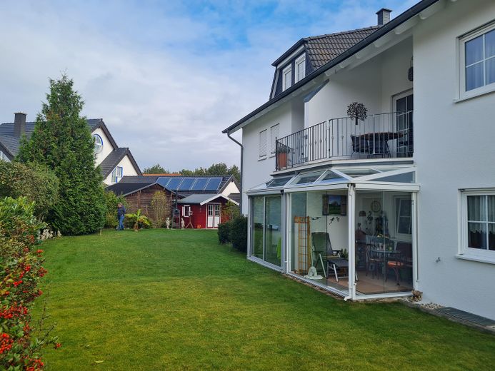 Exclusive maisonette apartment in Beckerswäldchen – Hausansicht vom Garten