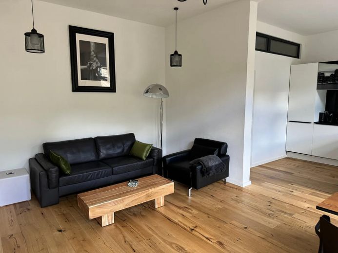 Appartement moderne de 2 pièces de 65m² à Karlsruhe – Photo 1