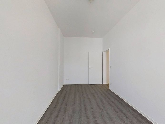 Più budget per candele e zuppa di zucca - Trasferirsi e risparmiare un canone d'affitto netto: ampio appartamento di 4 locali con 115 m² – Ansicht II: Schlafzimmer III