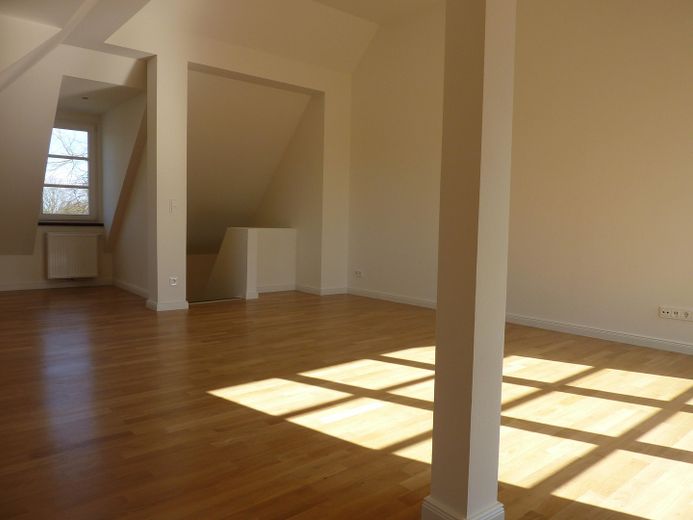Exklusive 3,5-Zimmer Maisonette-Wohnung mit zwei Balkonen in Hamburg – Zdjęcie 6