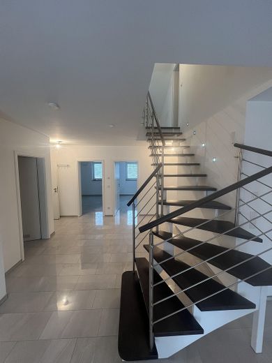 Spacious 5-room maisonette apartment in Neuburg an der Donau – Wohnbereich