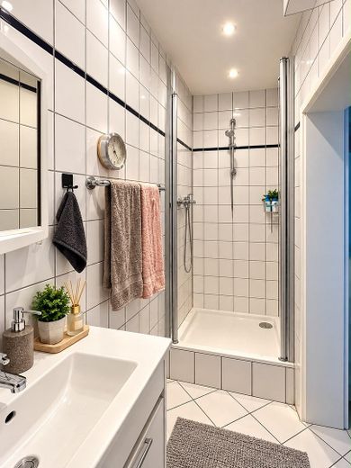Gepflegte 1,5-Zimmer-Wohnung in Mannheim-Neckarau – ideal für Eigennutzer oder Kapitalanleger – Bad