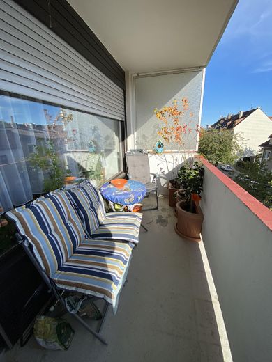 Bella e luminosa appartamento condiviso di 2 locali con balcone esposto a sud in vendita – Foto 4