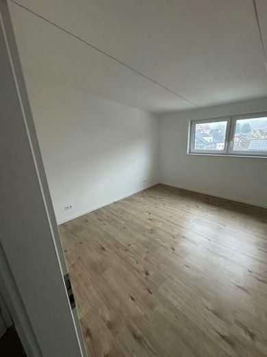 ETW - modernste Ausstattung - NEUBAU-hervorragende Lage - nachhaltige Bauweise - HIER Leben! – 30b SZi