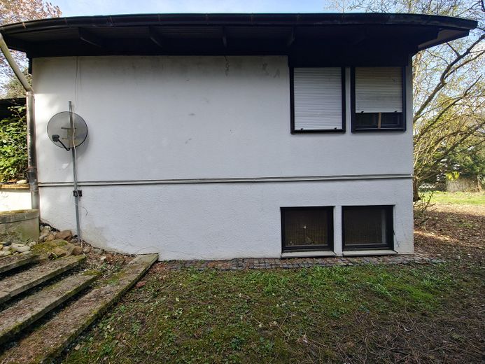 Gran parcela (con edificio existente) en Kelkheim-Fischbach, de particular – Westliche Hälfte des Hauses II