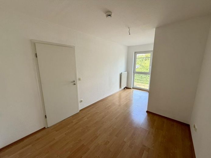 Provisionsfrei & erbpachtfrei: Helle 3-Zimmer-Wohnung mit zwei Balkonen im Frankfurter Bogen – Flexibles drittes Zimmer