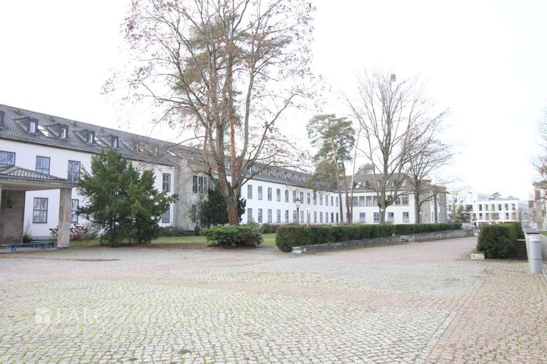 Anlageobjekt in exklusiver Wohnanlage mit über 3,5% Rendite! – Auffahrt