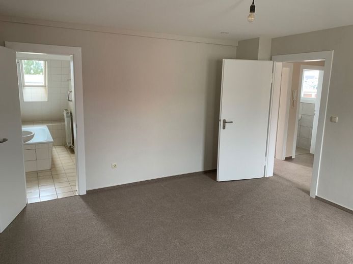 1-Familienwohnhaus mit barrierefreiem EG., nähe Zentrum – Zimmer OG - www.immobilien-heise.de