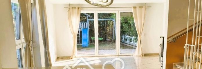 Familienfreundliche und gehobene Doppelhaushälfte mit Erdwärme und ohne Provision