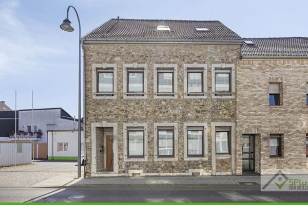 + 5PLUS + CHARME TRIFFT KOMFORT: LIEBEVOLL GEPFLEGTES BRUCHSTEINHAUS IN ESCHWEILER - WEISWEILER +++