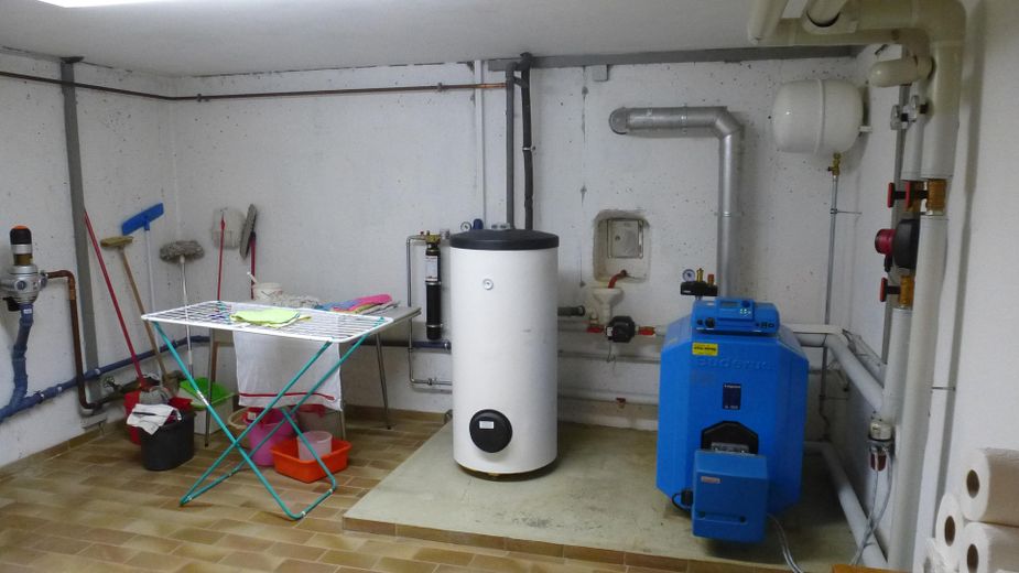 Wasch- und Heizungskeller