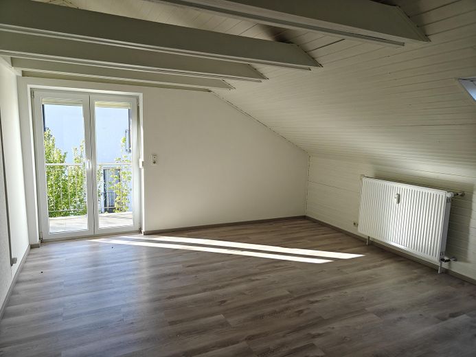 4 Zimmer Wohnung in Ergoldsbach - keine Maklerprovision – Zimmer