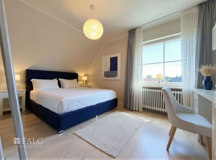 ***Elliehausen - Großzügige 4 Zimmer Dachgeschosswohnung mit Außenstellplätzen*** – Schlafzimmer