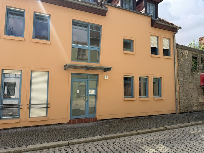 3 Zimmer Küche und zwei Bäder in ruhiger Altstadtlage – Wohnungeingang