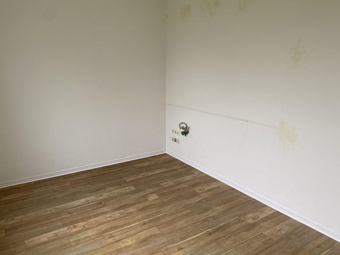 gepflegte, helle Räume für ihren Erfolg: Praxis, Therapie, Kanzlei, Büro – Raum 4