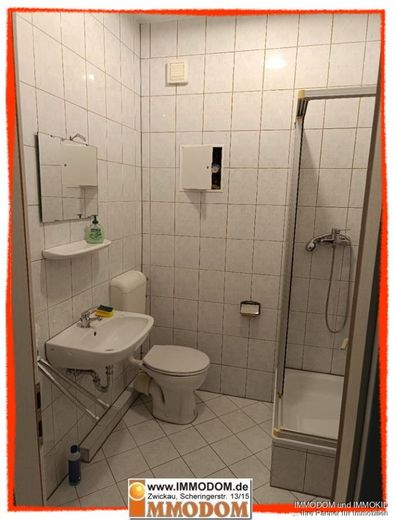 Büro- oder Praxiseinheit mit 5-Zimmern, kleiner Küche und 2 Bädern, Nähe Schlobigpark, zu vermieten! – Bad mit Dusche