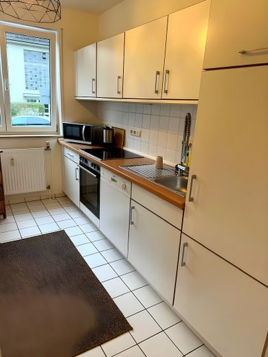 Luminoso apartamento en planta baja totalmente equipado cerca de Marktplatz Galerie Bramfeld – Foto 6