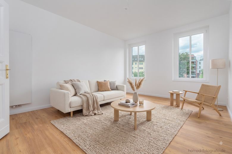Kernsanierter 3-Zimmer-Altbau in Berlin-Köpenick: Erstbezug mit Wohnküche, Tageslichtbad und Balkon – Zimmer 1 - KI Visualisierung