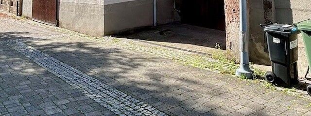 Scheune und Haus Z