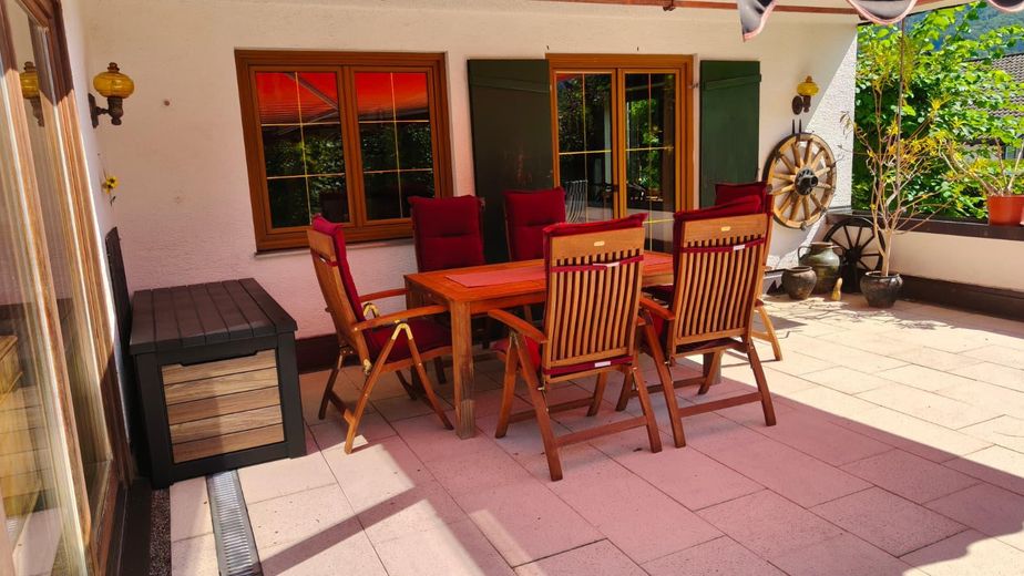 Luxuriöses Loft mit Terrasse und eigenem Garten, ideal für 2 Personen, zentrumsnah – Terrasse