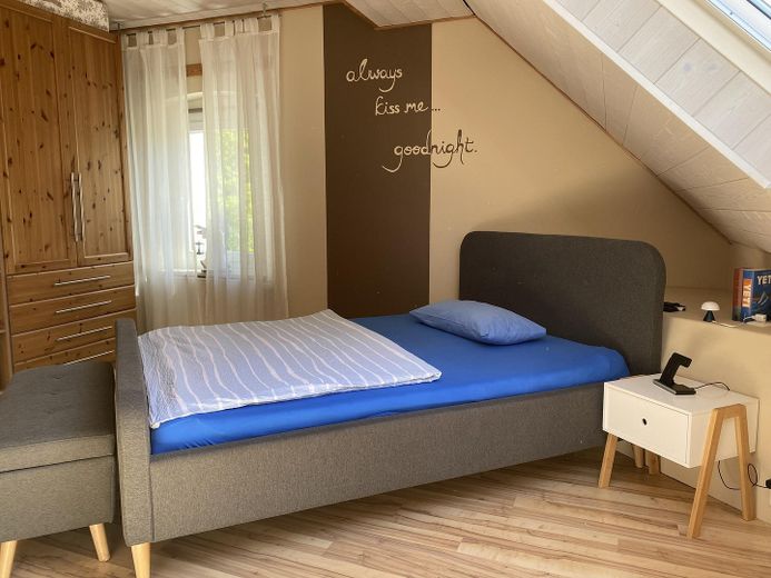 Schlafzimmer 2 OG