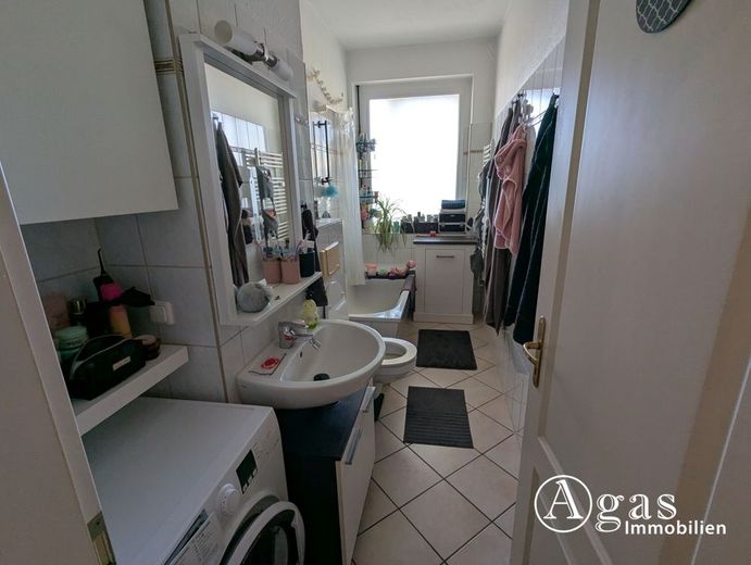 Schöne 3-Zimmer-Wohnung mit Wintergarten zentral in Eberswalde – Badezimmer