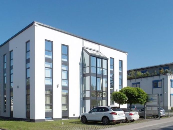 Modernes Bürohaus mit Penthouse in Heppenheim (teilweise nutzbar für Produktion) – Foto 1
