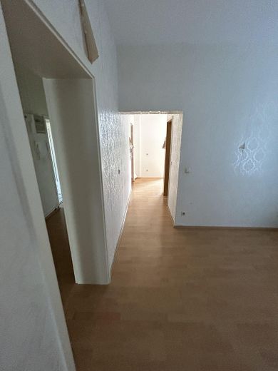 Charmante 5 Zimmer Altbauwohnung im Hochparterre mit Gartenzugang – Ihr Projekt mit Potenzial – Foto 5