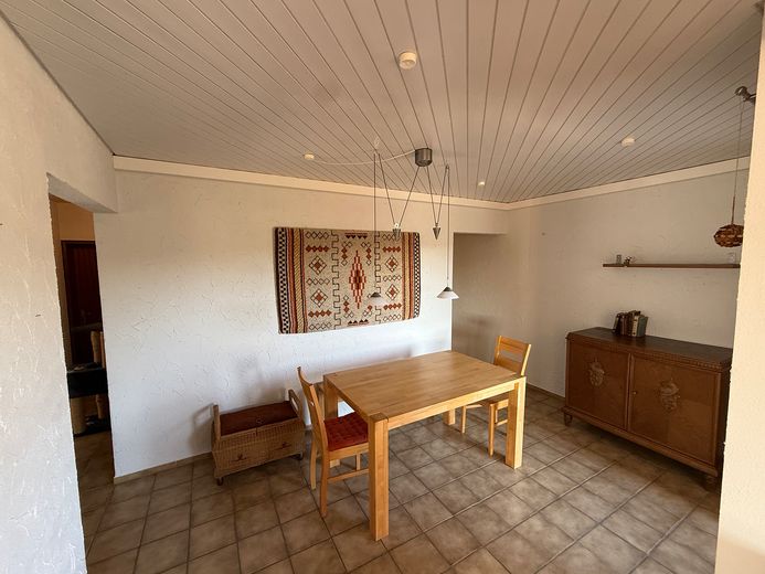 4 Zimmer mit Aussicht – Terrasse, Wärmepumpe, Garage und Stellplatz inklusive – Esszimmer 2
