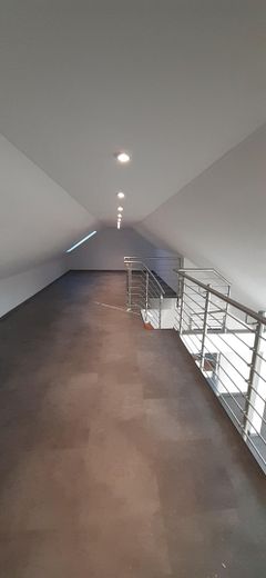5-Zimmer Galeriewohnung, Penthaus klimatisiert mit Dachterrasse – Galerie, Loungebereich