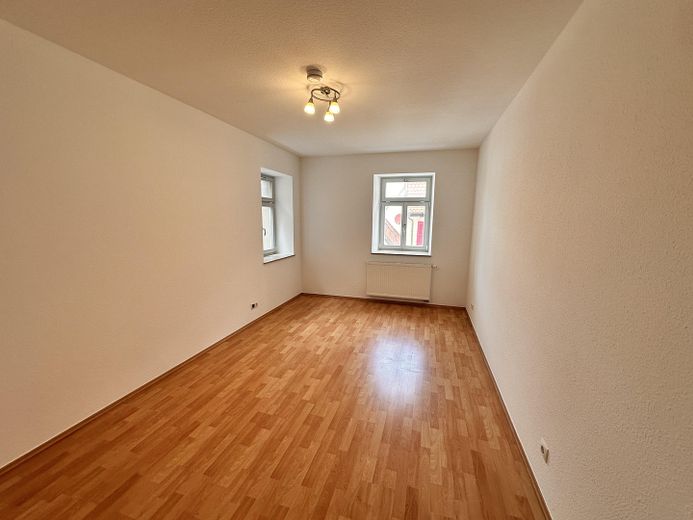 Tolle großzügige 2-Zi Wohnung in ruhiger Lage Sinsheim-Hilsbach – Schlafzimmer