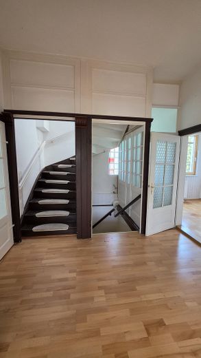Casa a schiera modernizzata con fascino d’epoca e appartamento indipendente – Foto 22