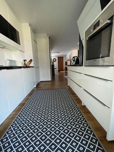 Luxuriöse 5 - Zimmer Wohnung in Furth bei Landshut – EG Küche