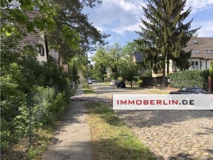 IMMOBERLIN.DE - Toplage im Ortszentrum! Baugrundstück in idealer Südwestausrichtung – Foto 1